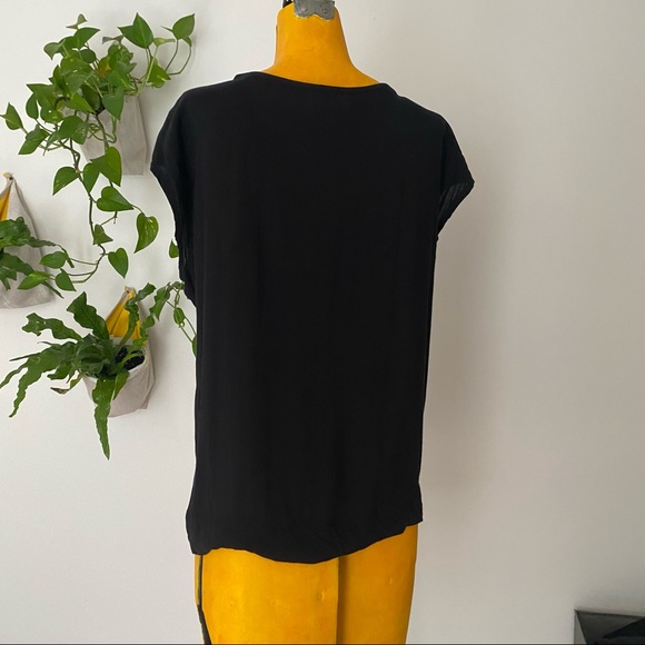 Campre Blouse - Picture 2 of 3